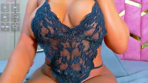 Snapshot of hornyhousekeeper_ chatting on 11/20/25, 01:33 Valentina online show from 11/20/25, 01:33