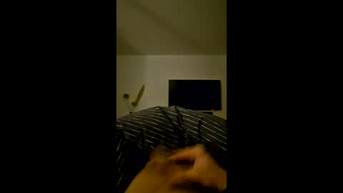 Snapshot of hornykok5 chatting on 11/17/25, 05:57 hornykok5 online show from 11/17/25, 05:57