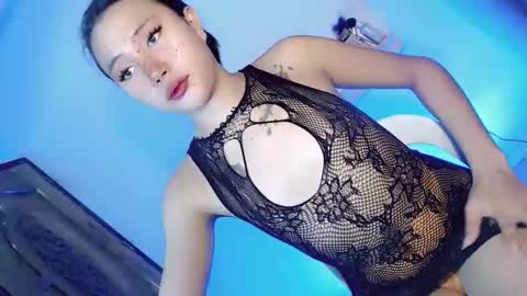 hornykylie047 online show from 02/04/26, 05:13
