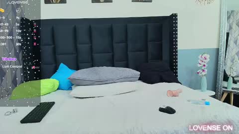 Snapshot of hornylatimommy chatting on 12/29/24, 11:08 Natasha online show from 12/29/24, 11:08