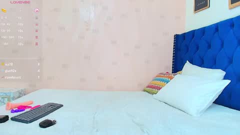 Snapshot of hornylatimommy chatting on 01/22/25, 08:17 Natasha online show from 01/22/25, 08:17