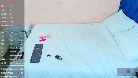Snapshot of hornylatimommy chatting on 02/25/25, 07:03 Natasha online show from 02/25/25, 07:03