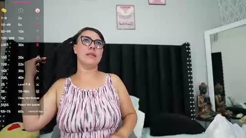 Snapshot of hornylatimommy chatting on 06/29/26, 08:31 Natasha online show from 06/29/26, 08:31