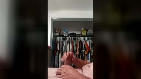 hornyman6942842 online show from 08/04/26, 09:28