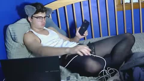 hornymanwhore2 online show from 09/15/25, 11:16