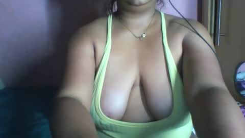 Snapshot of hornymood30 chatting on 12/01/25, 12:43 Hornymood30 online show from 12/01/25, 12:43