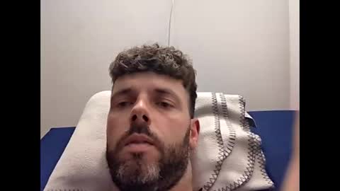 Snapshot of hornypeter1987 chatting on 09/15/25, 03:45 Hornypeter online show from 09/15/25, 03:45