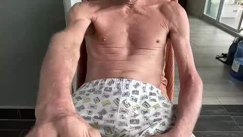 Snapshot of hornyrippa chatting on 11/30/25, 03:10 Hornyrippa online show from 11/30/25, 03:10