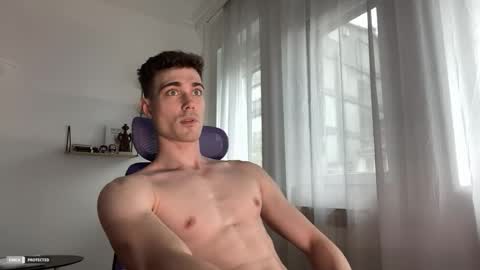 Snapshot of hornytwunk01 chatting on 10/03/25, 08:33 hornytwunk01 online show from 10/03/25, 08:33