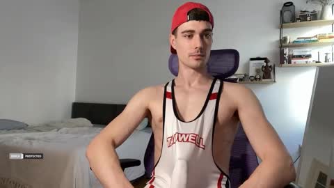 Snapshot of hornytwunk01 chatting on 11/06/25, 08:15 hornytwunk01 online show from 11/06/25, 08:15