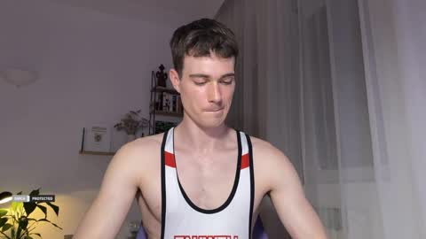 Snapshot of hornytwunk01 chatting on 11/19/25, 04:18 hornytwunk01 online show from 11/19/25, 04:18