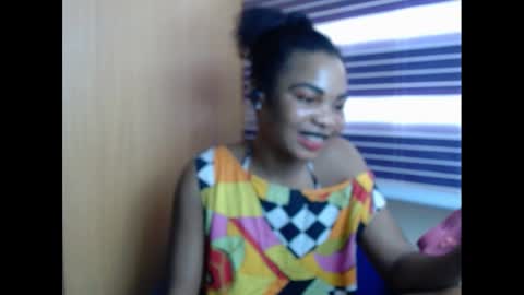 Snapshot of hornyxbum chatting on 12/13/24, 07:15 hornyxbum online show from 12/13/24, 07:15