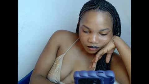 Snapshot of hornyxbum chatting on 01/12/25, 03:03 hornyxbum online show from 01/12/25, 03:03