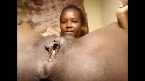 Snapshot of hornyy_cutie chatting on 01/11/25, 11:02 Its Cora online show from 01/11/25, 11:02