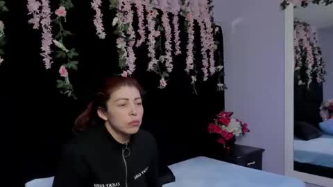 hornyy mom online show from 09/29/25, 12:54