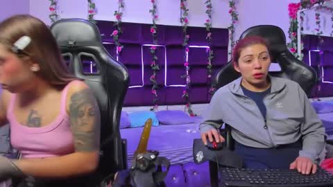 hornyy mom online show from 09/30/25, 02:11