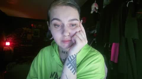 Snapshot of horror_circus chatting on 01/01/25, 08:35 Messalina Horror online show from 01/01/25, 08:35