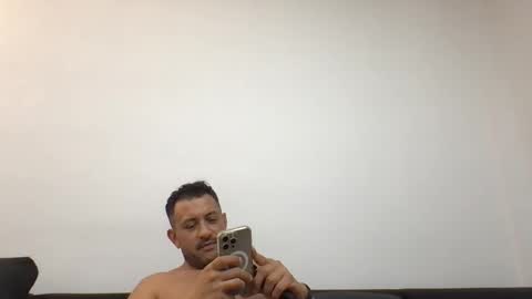 Chriss90 online show from 05/06/26, 07:30