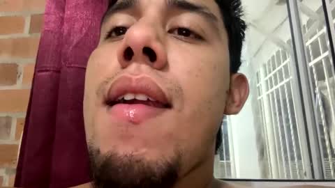 Snapshot of hot2512 chatting on 02/25/25, 02:25 hot2512 online show from 02/25/25, 02:25