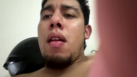 Snapshot of hot2512 chatting on 02/27/25, 01:16 hot2512 online show from 02/27/25, 01:16