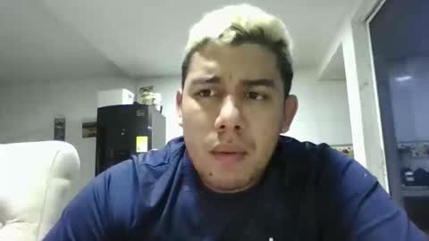 hot2512 online show from 01/14/26, 06:08