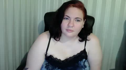 Snapshot of hot2panthers chatting on 11/27/25, 06:59 hot2panthers online show from 11/27/25, 06:59