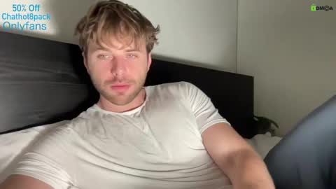 Snapshot of hot8pack01 chatting on 12/04/24, 08:40 Edward aka Wolf online show from 12/04/24, 08:40