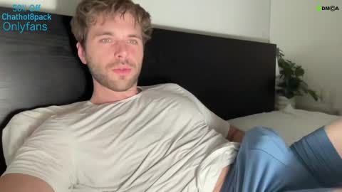 Snapshot of hot8pack01 chatting on 01/08/25, 04:23 Edward aka Wolf online show from 01/08/25, 04:23