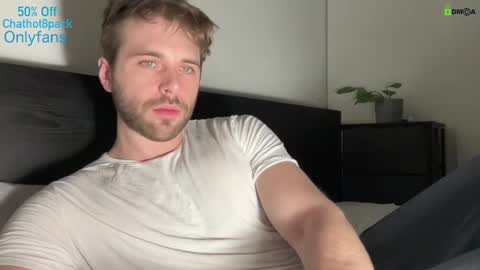 Snapshot of hot8pack01 chatting on 02/14/25, 05:51 Edward aka Wolf online show from 02/14/25, 05:51