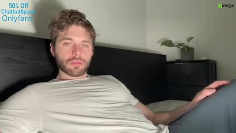 Snapshot of hot8pack01 chatting on 03/11/25, 08:09 Edward aka Wolf online show from 03/11/25, 08:09