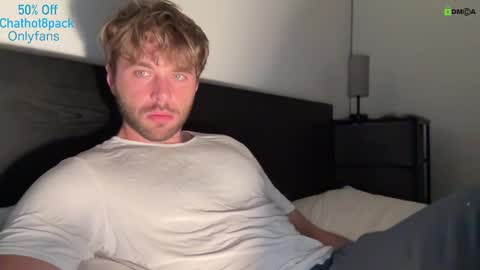 Snapshot of hot8pack01 chatting on 09/08/25, 10:20 Edward aka Wolf online show from 09/08/25, 10:20