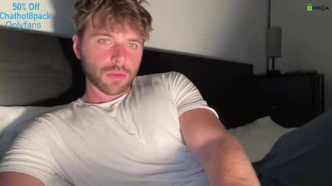 Snapshot of hot8pack01 chatting on 09/15/25, 09:04 Edward aka Wolf online show from 09/15/25, 09:04