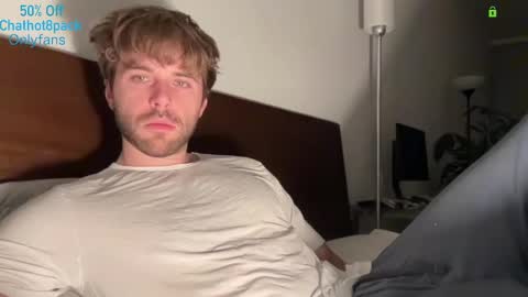 Snapshot of hot8pack01 chatting on 11/10/25, 11:26 Edward aka Wolf online show from 11/10/25, 11:26