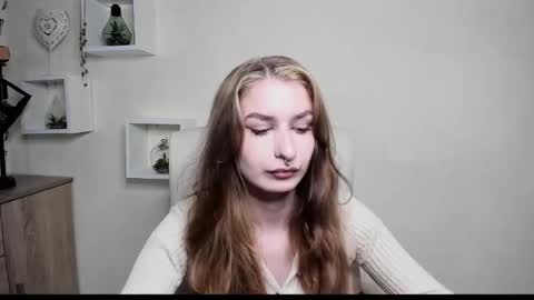 NINA online show from 10/16/25, 05:41