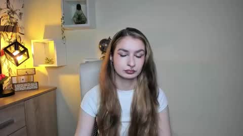 NINA online show from 11/18/25, 06:40