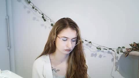 Snapshot of hot_1nina chatting on 02/24/26, 07:28 NINA online show from 02/24/26, 07:28