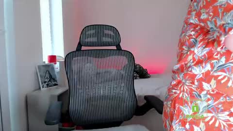 Lila online show from 04/15/26, 03:08