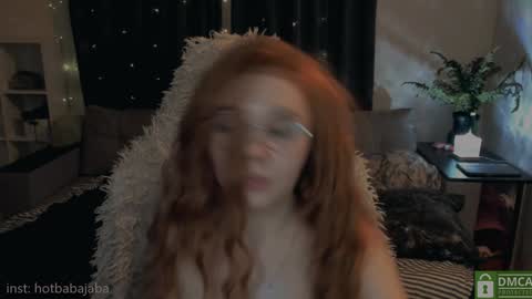 Snapshot of hot_babayaga chatting on 01/12/25, 07:53 online show from 01/12/25, 07:53