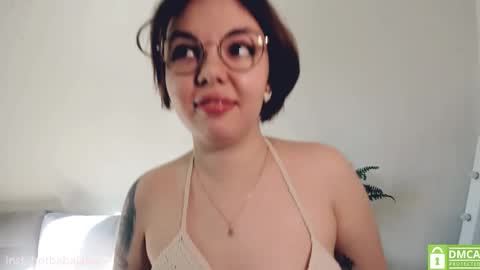 Snapshot of hot_babayaga chatting on 03/08/25, 11:48 online show from 03/08/25, 11:48