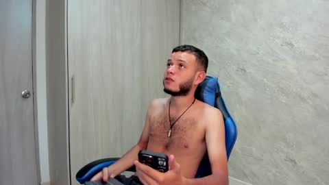hot bad boy69 online show from 04/27/26, 07:56