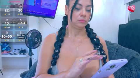 VALENTINA online show from 11/08/25, 01:00