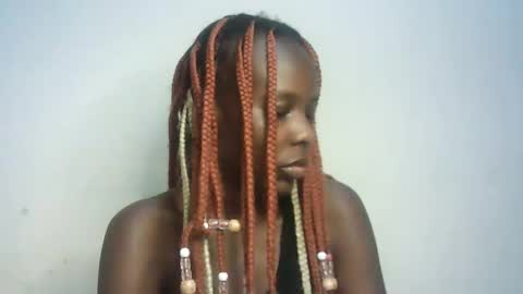 Snapshot of hot_berry2003 chatting on 01/14/25, 05:45 Millie online show from 01/14/25, 05:45