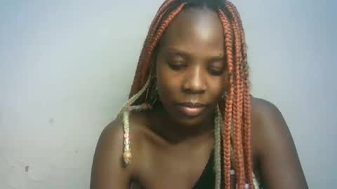 Snapshot of hot_berry2003 chatting on 01/15/25, 07:44 Millie online show from 01/15/25, 07:44