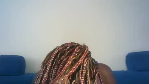 Snapshot of hot_berry2003 chatting on 02/12/25, 02:10 Millie online show from 02/12/25, 02:10