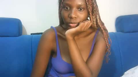 Snapshot of hot_berry2003 chatting on 03/07/25, 11:38 Millie online show from 03/07/25, 11:38