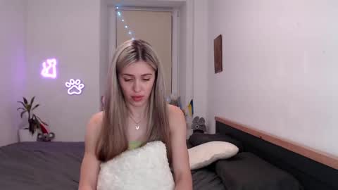 Snapshot of hot_berry69 chatting on 12/07/24, 01:14 Dashka online show from 12/07/24, 01:14