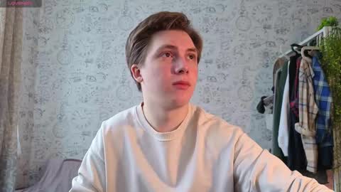 Snapshot of hot_boy_oscar chatting on 11/19/25, 11:10 Oscar online show from 11/19/25, 11:10