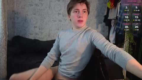 Snapshot of hot_boy_oscar chatting on 12/04/25, 11:08 Oscar online show from 12/04/25, 11:08