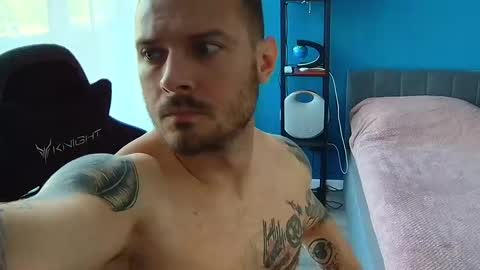 hot_cap_77 online show from 05/19/26, 02:45