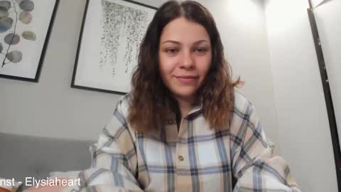 LiluCaroline online show from 03/12/25, 01:51